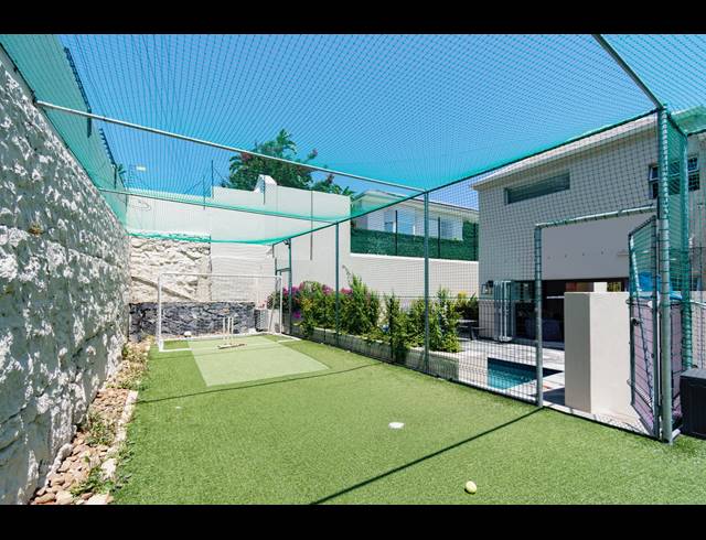 4 BEDROOM HOUSE SOLD IN BANTRY BAY